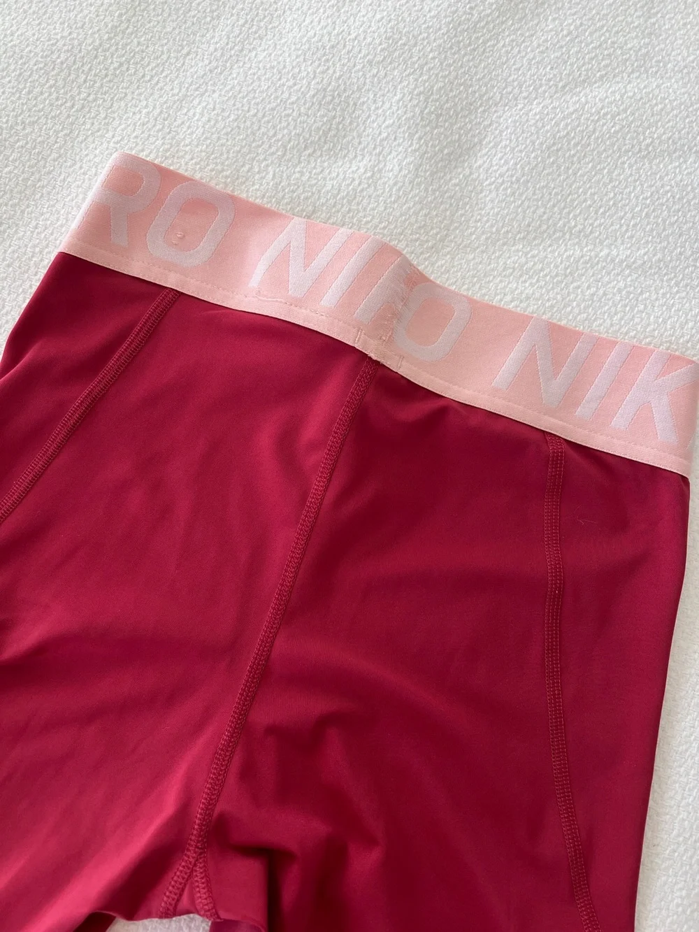 Nike Pro Cropped Training Tights, Style AO9972-615, Size Small (CLO-074)